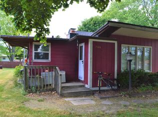 7426 Paul Bunyan Rd, Racine, WI 53402