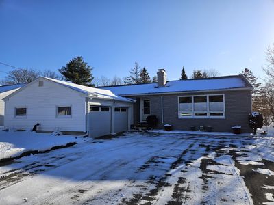 1355 State Street, Veazie, ME, 04401