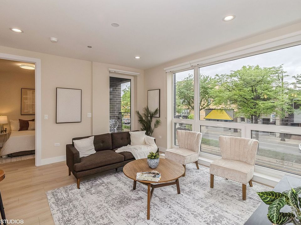 1st image of 3043 W Irving Park Rd #402