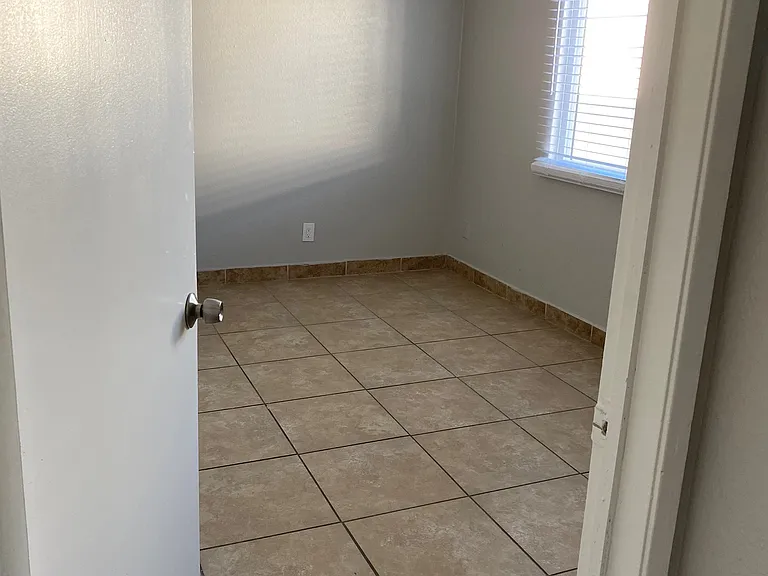 14714 Titus St #2 — Photo 12
