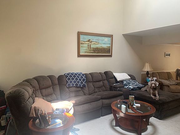2nd image of 118 Wessex Pl