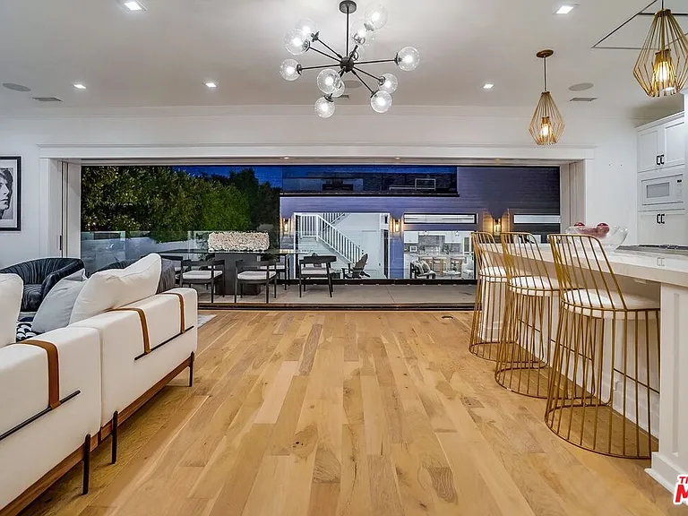 1524 N Sierra Bonita Ave — Photo 3