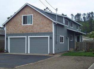 353 NW 58th St, Newport, OR 97365