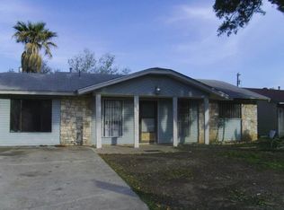 7034 Apple Valley Dr, San Antonio, TX 78242