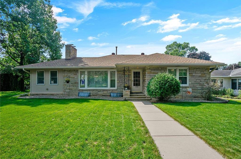 2528 Saint Anthony Blvd, Saint Anthony, MN 55418 MLS 6422246 Zillow