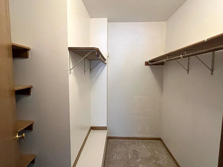 15962 Granada Ave — Photo 12