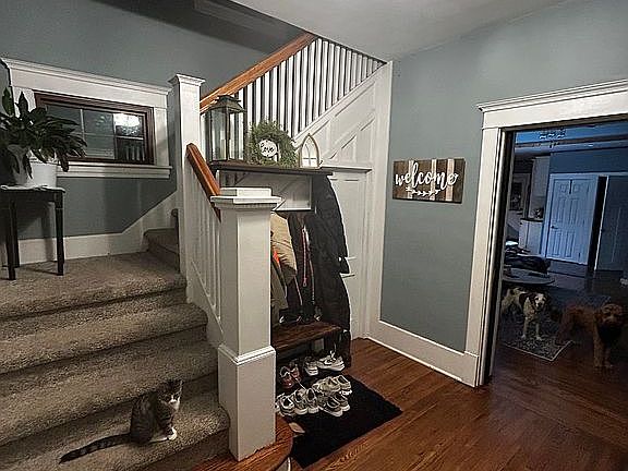 3rd image of 608 W Main St