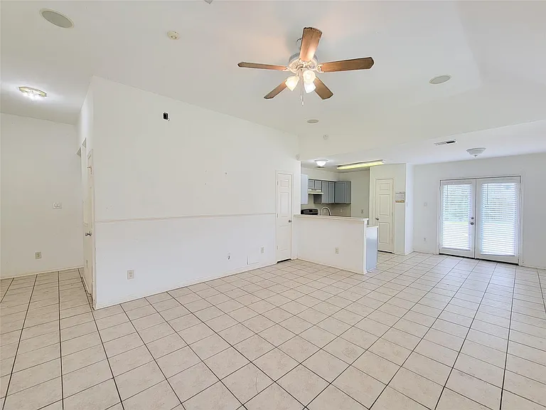 16006 Hiram Clarke Rd — Photo 7