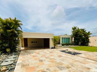 27 Palmas Reales, Humacao, PR 00791