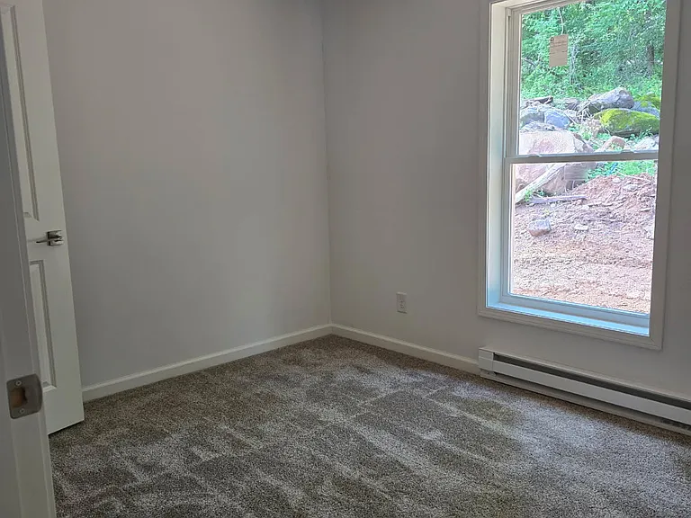 41 Hull Dr — Photo 13
