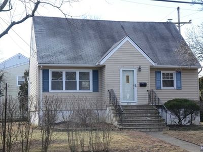 569 Hillsdale Ave, Hillsdale, NJ, 07642