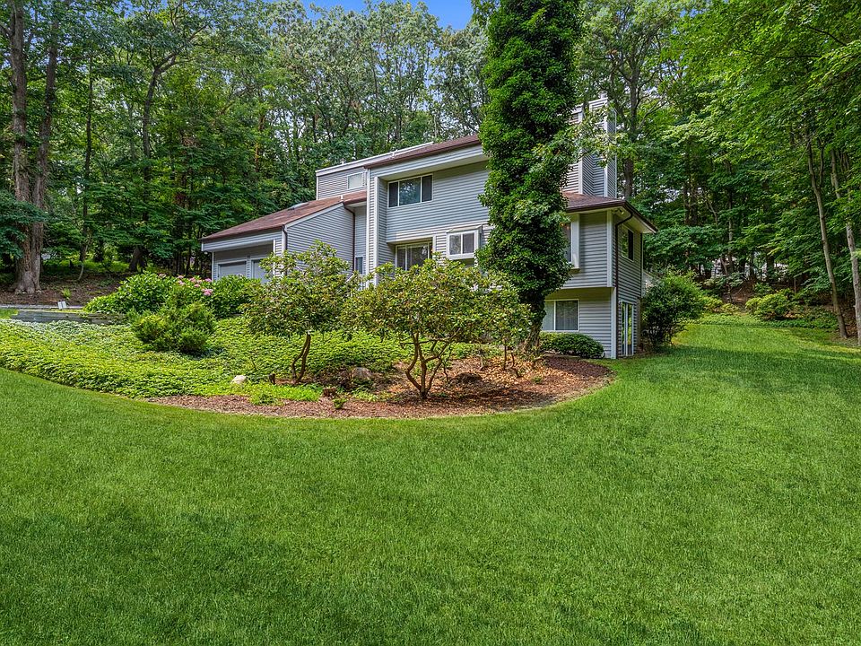 1st image of 111 Longfellow Ln