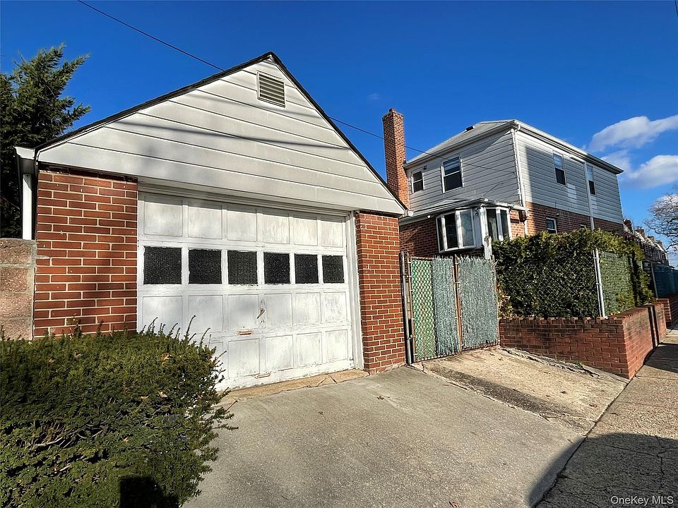 ちんた⟡.· 6152 149th Street, Flushing, NY 11367 | MLS #951727 | Zillow