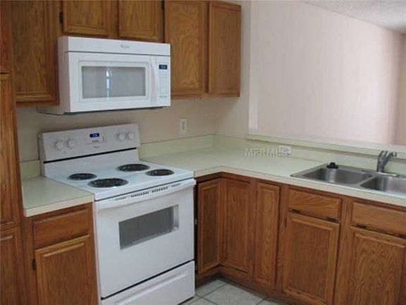 3rd image of 1440 Woodfield Oaks Dr