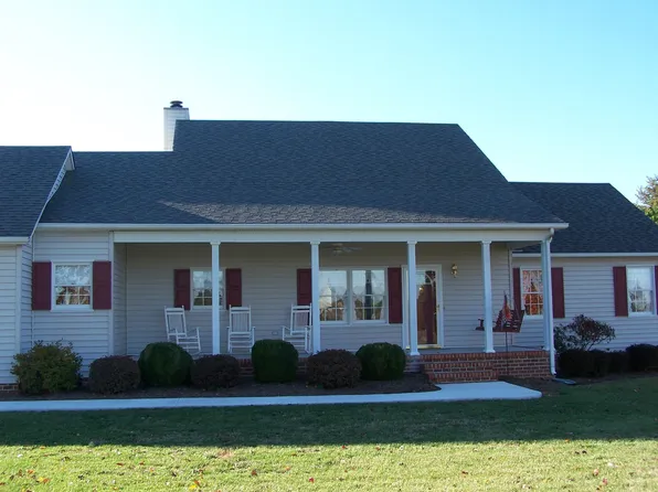 3704 Farmville Rd, Farmville, VA 23901