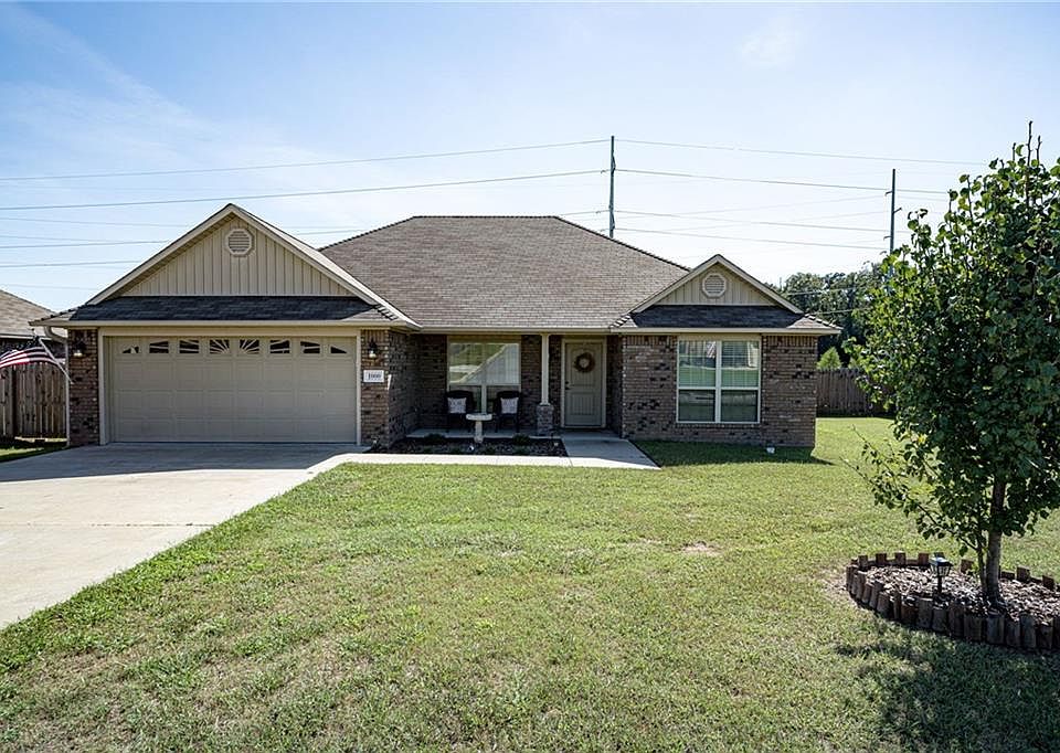 1st image of 1000 Shanna Dr