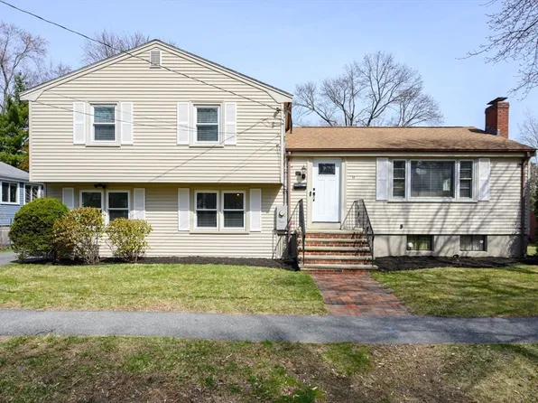 11 Christopher Dr, Milton, MA 02186