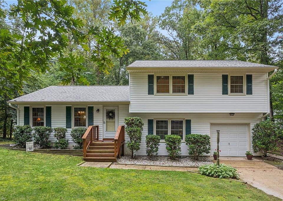 1st image of 107 Chapel Hill Ln