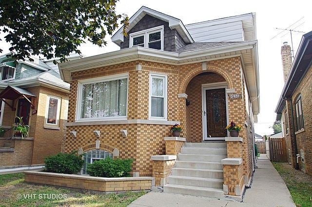 1st image of 2931 N Neenah Ave