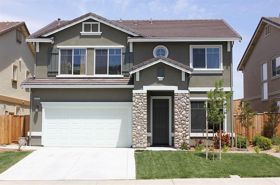 1st image of 3933 Finch Dr
