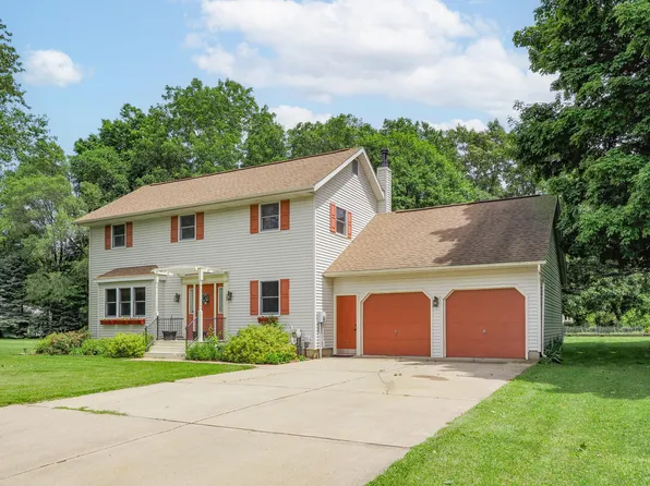 331 Snapdragon St, Climax, MI 49034