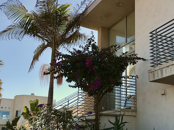 Front staircase entrance