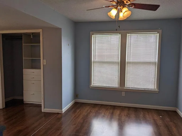 1405 Pierce Ave — Photo 3