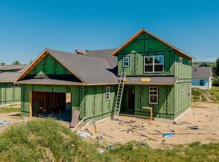 11549 S Sunset Dr, Empire, MI 49630