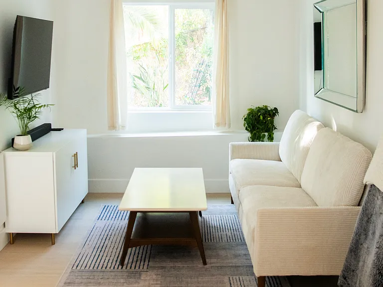6055 Majestic Ave — Photo 13