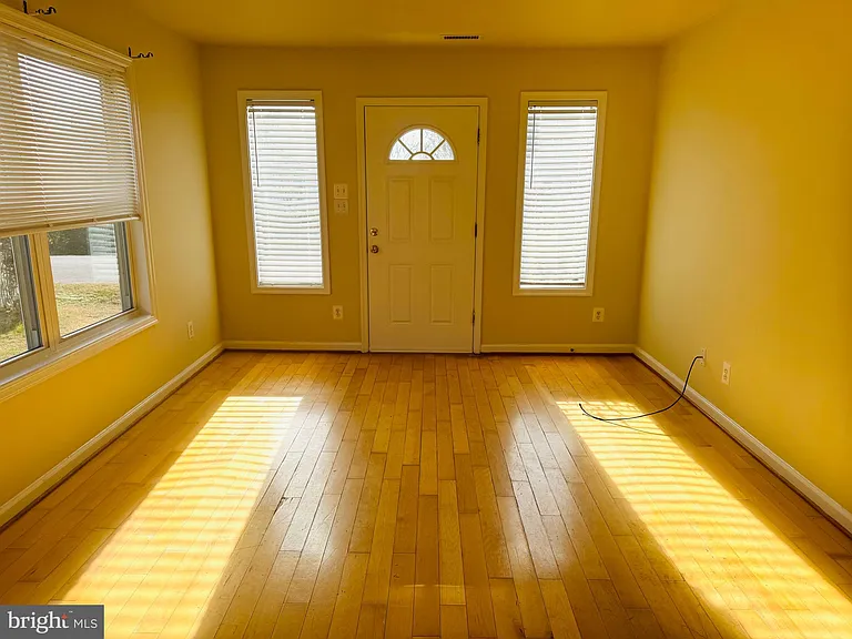 45326 Stark Dr — Photo 12