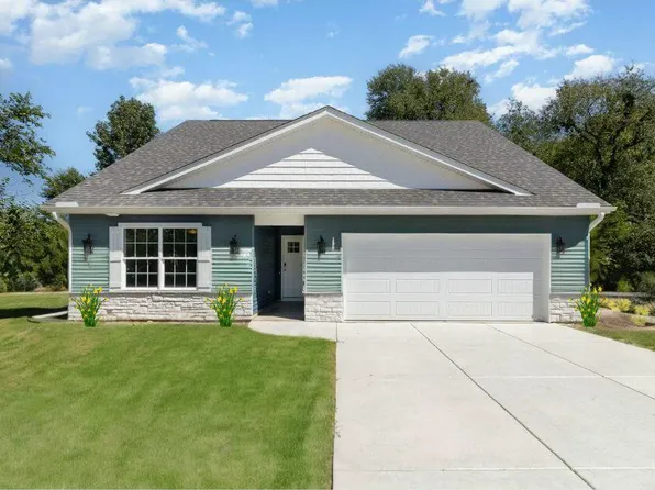 407 Belvoir St, Hamlet, IN 46532