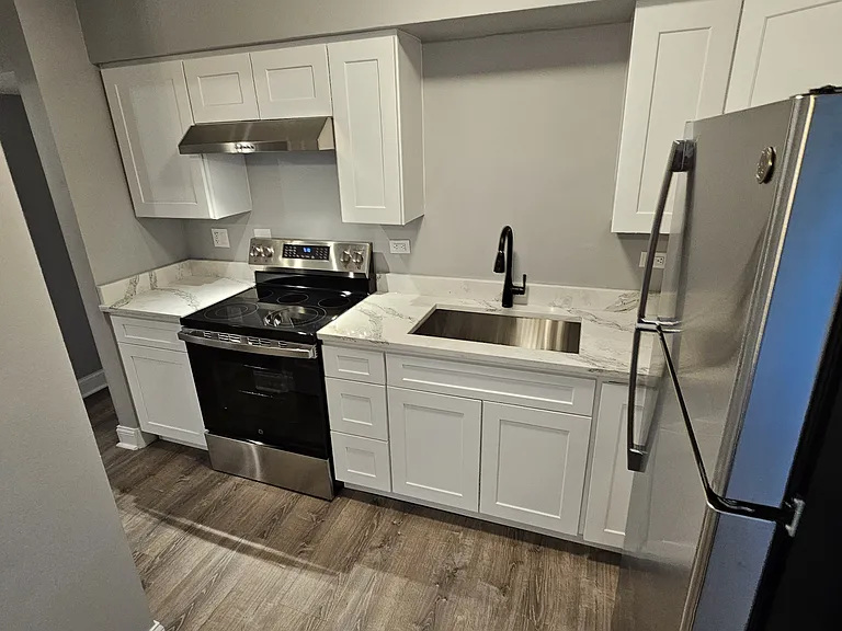 1805 S Harlem Ave #4 — Photo 3