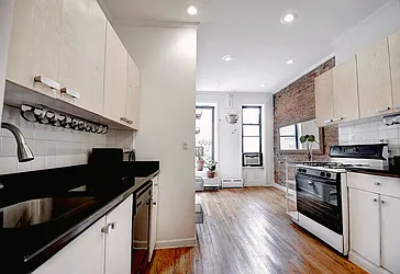 Rented by Urbane Brokerage