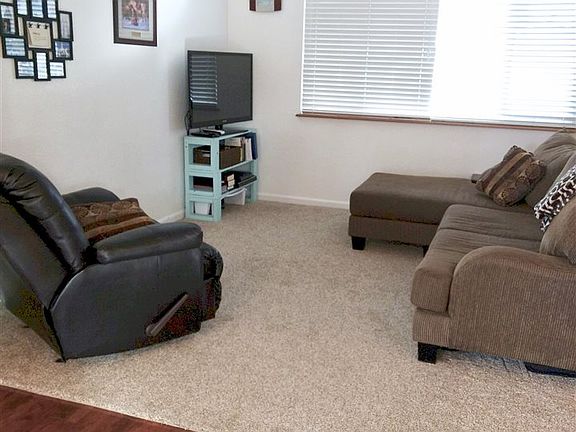 4th image of 1397 Honeybee Ln