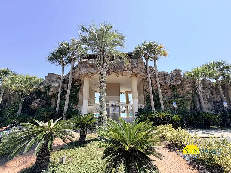 210 Tropical Breeze Dr — Photo 32