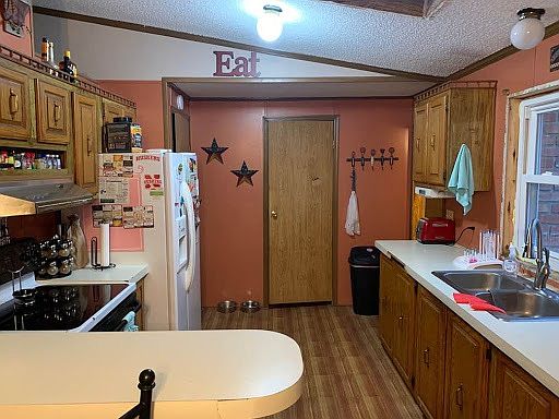 3rd image of 512 Home Ave