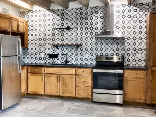 4428 North Blvd #206, Baton Rouge, LA 70806