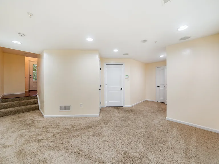 3114 Raintree Dr — Photo 22