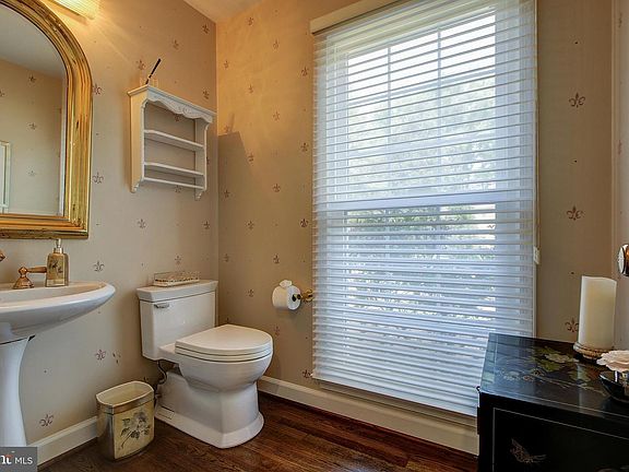 4th image of 6308 Cameo Ct