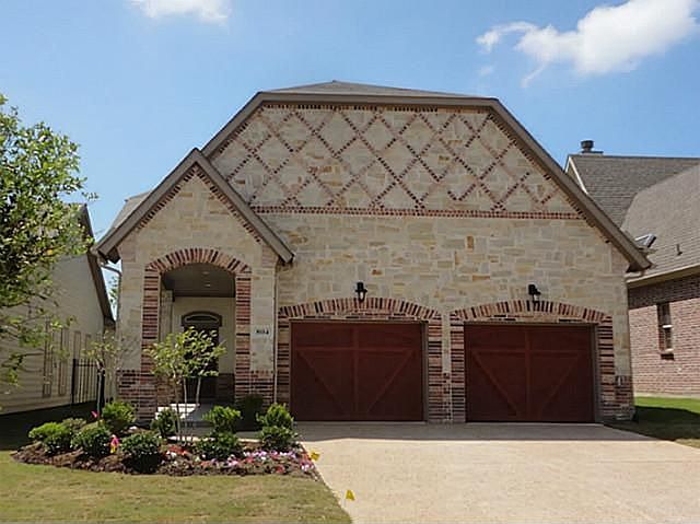 1st image of 804 Chapel Hill Ln