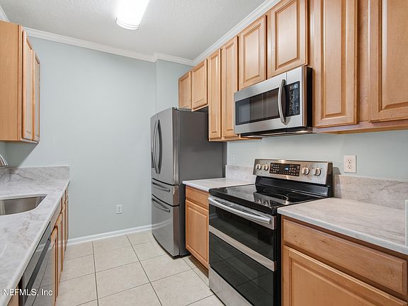 4th image of 7801 Point Meadows Dr Unit 4210