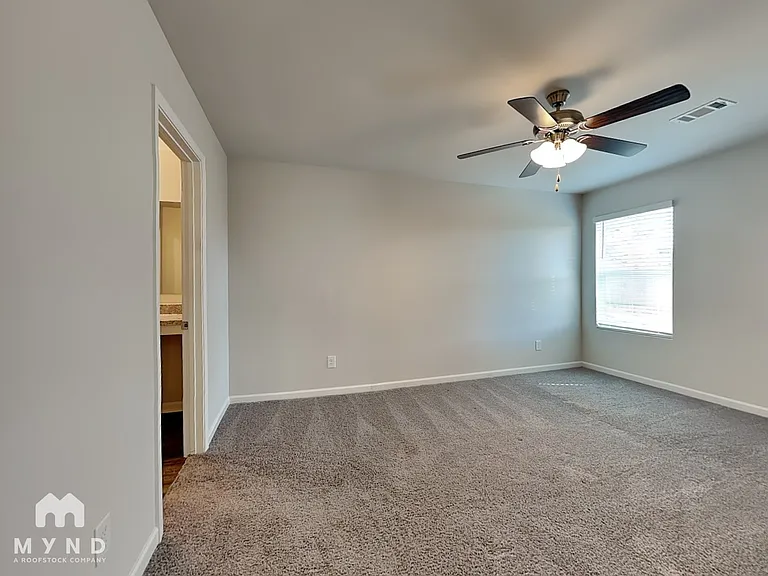 12384 Waterbury Dr — Photo 7