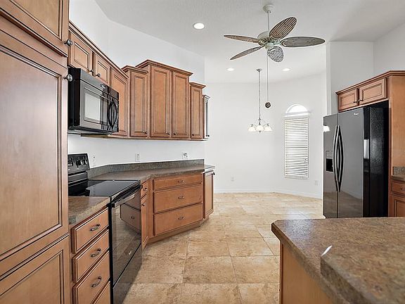 4th image of 3315 Hollyoak Way