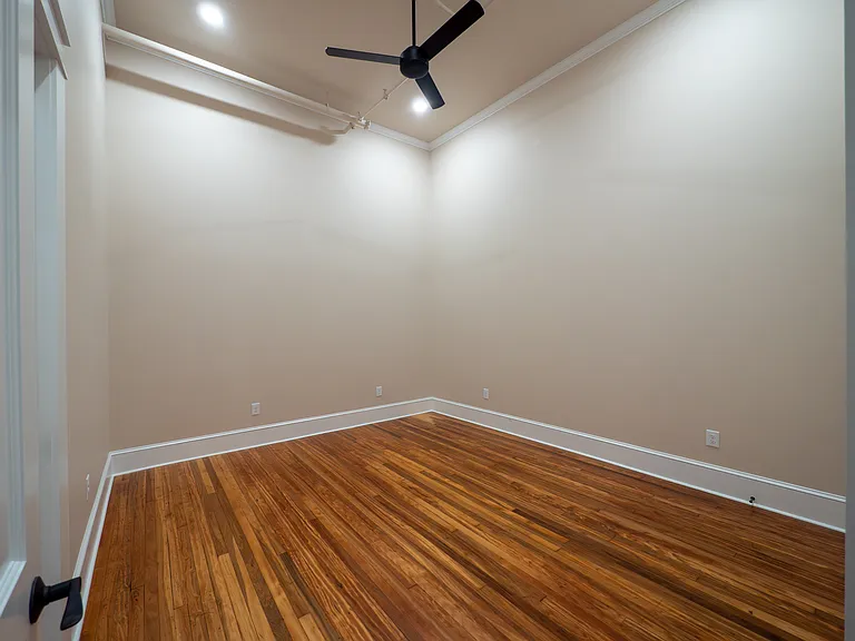 Large Bedroom