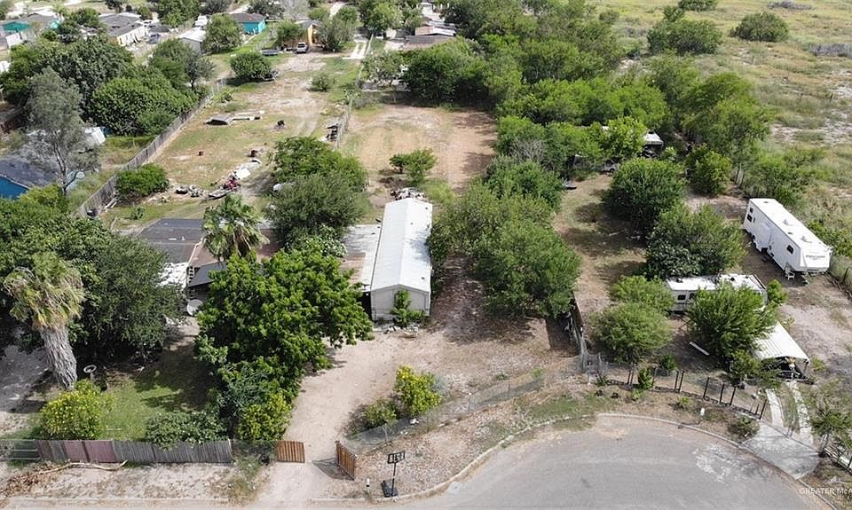 1st image of 2710 Mesa Dr
