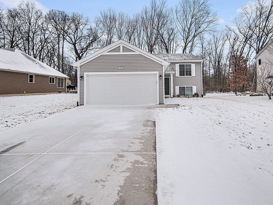 1st image of 2520 Woodridge Dr