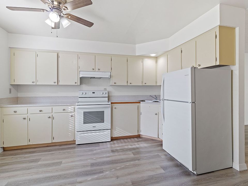 Hill Villa Apartments 801 N Garrison Rd Vancouver, WA Zillow