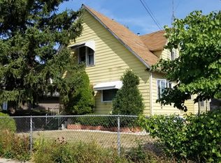 209 S Jackson St, Waukegan, IL 60085