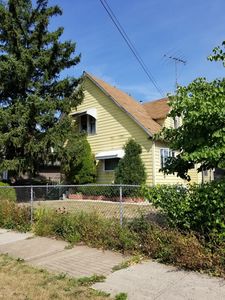 209 S Jackson St, Waukegan, IL, 60085