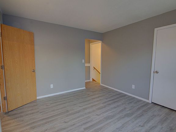 4th image of 1105 Tremont Ave #1105